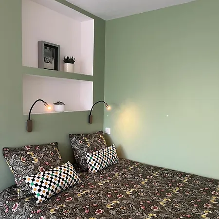 - Terrace Quiet&cozy Apartament